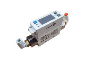 SMC PFM750-N01-E Digital Flow Switch - Picture 1 of 6