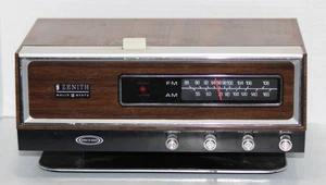 Zenith Solid State Radio Circle of Sound AM FM Model J421W Tested - Clean - Nice - Picture 1 of 10