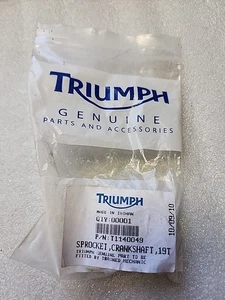 1 NEW 1996-2001 Genuine Triumph Motorcycle 19T Crankshaft Sprocket OEM T1140049 - Foto 1 di 5