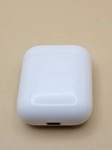Apple AirPods Lightning Charging Case MV7N2AM/A A1602 - Bild 1 von 4