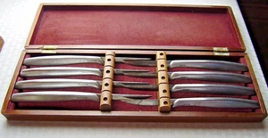 Gerber-11 Miming Steak Knives Set 8 Legendary Steel Blades circa 1949 Walnut Box - Picture 1 of 12