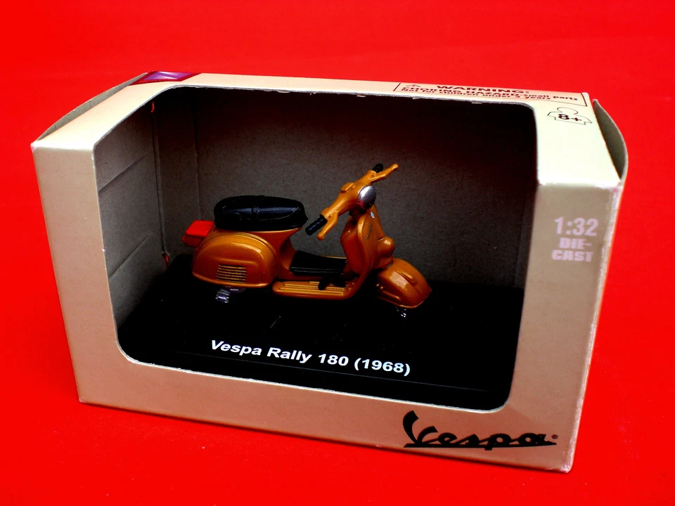 PAGGIO NEW-RAY   Vespa Rally 180 ( 1968 ) Scale 1:32 von PAGGIO NEW-RAY - Bild 1 von 1