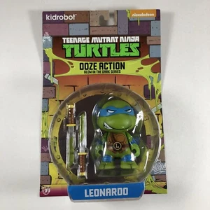 Teenage Mutant Ninja Turtles Ooze Action Glow in the Dark Leonardo Kidrobot Brandneu in Verpackung - Bild 1 von 5