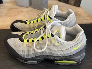 Nike Air Max 95 OG Neon 2009 Cool Grey Volt Black 609048-072 usadas para hombre talla 11” - Imagen 1 de 11