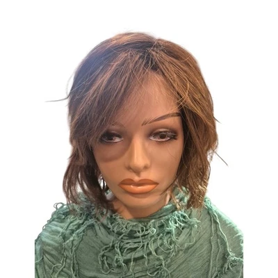 Peruca Ellen Wille Anima luz âmbar enraizada marrom loira em camadas amigável ao calor - Imagem 1 de 4