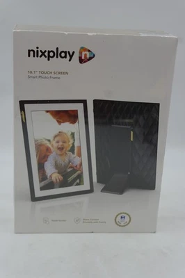 Nixplay W10P Black Classic Mat 10.1 Inch Screen Digital Photo Frame - Image 1 of 4