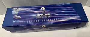 Star Trek CCG Segunda Antología Caja de Fábrica Descifrador ST TNG Juego de Cartas (abierto) - Imagen 1 de 6