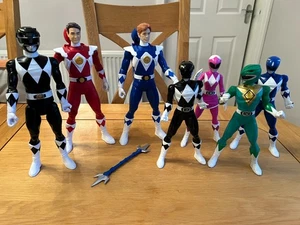 Power Rangers 7xMMPR Hasbro 7" + 8" Actionfiguren inkl grün plus Autoflips etc - Bild 1 von 7