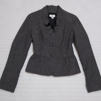 Blazer Ann Taylor LOFT preto cinza jaqueta estilo peplum colarinho babado mistura de lã P - Imagem 1 de 4