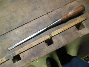 Vintage T H Witherby 3/8" bevel edge socket chisel old carving tool - Picture 1 of 12