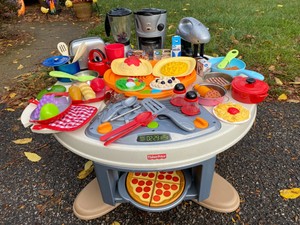 fisher price round picnic table