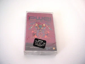 POP WILL EAT ITSELF Dos Dedos Mis Amigos SEALED Cassette 1994 INTERSCOPE 92393 - Picture 1 of 3