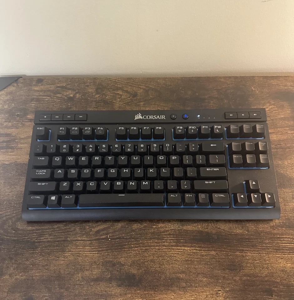 Corsair K63 Wireless Mechanical Gaming Keyboard Bluetooth Blue LED Backlit - Image 1 of 4