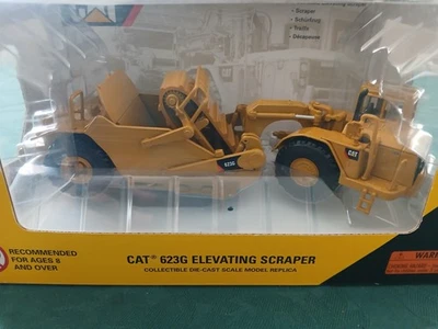 Norscott 1:50 Scale 55097 CAT 623G Elevating Scraper.  MINT condition. - Image 1 of 4