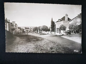 CPA 86 LESIGNY - Place Notre-Dame - Foto 1 di 2