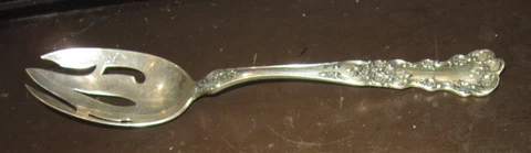 Antique Gorham beautiful sterling silver large  pierced berry spoon Cover