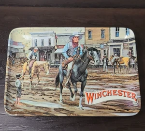 Bandeja de punta de melamina Winchester de colección de Ferrara Mebel Italia - escena urbana - Imagen 1 de 2