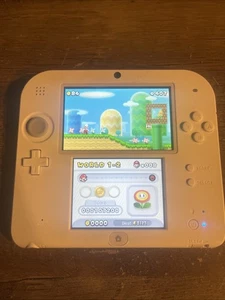 Nintendo 2DS Launch Edition White & Red With 4 Gb SD card W Super Mario Bros 2 - Picture 1 of 10