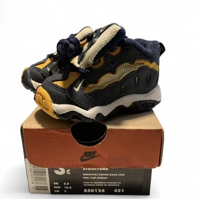 Estructura retro Nike Air Trainer para niños pequeños Foto 1 de 4