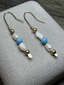 14K Solid Gold Handmade Rice Seed Pearl & Turquoise Bead Drop Earrings 1.1g - Picture 1 of 13