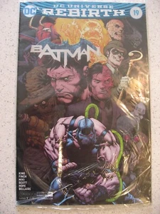 DC Universe Rebirth Batman #19 Convention Exclusive Chrome Cover Graphitti - Picture 1 of 3