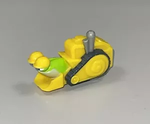 Dreamworks Turbo Caracol Bulldozer Rodillo Corredor Coche Juguete Amarillo Equipo de Carreras MATTEL - Imagen 1 de 6