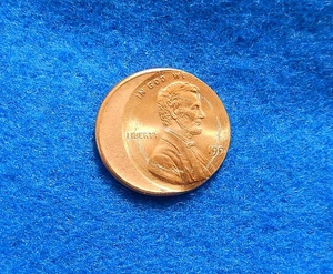 OFF-CENTER BEAUTY FULL DATE 199? MINT ERROR Lincoln penny/cent, Uncirculated💎 - Picture 1 of 2