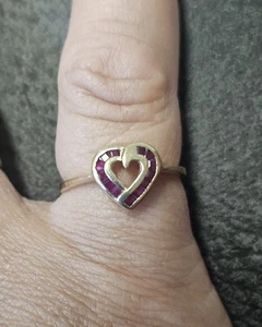 Solid 14K Yellow Gold Natural Ruby Heart Shaped Ring Sz 6 1/2 Square Cut Marked - Picture 1 of 9