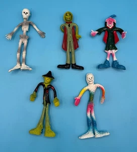Lotto Figurine Halloween Bendy Vintage Giocattoli Mamma Spaventapasseri Scheletro Dracula Strega - Foto 1 di 2