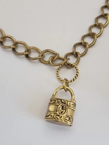 Vintage Heavy Gold Plated Padlock Pendant Large Twisted Chain Necklace - Bild 1 von 4