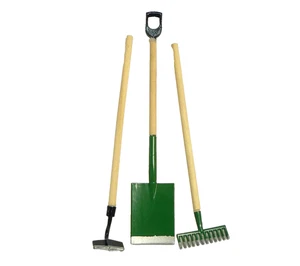 1/12TH DOLLS HOUSE  GARDEN  SPADE, HOE AND RAKE SET - Picture 1 of 1