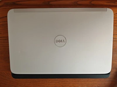 Dell XPS L502X Laptop - Image 1 of 4