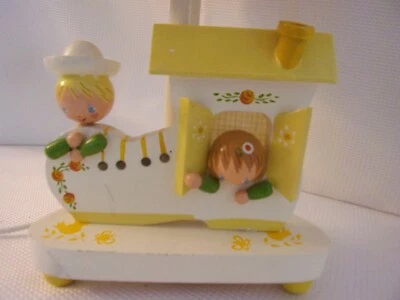 Lámpara infantil vintage con pantalla, tres ajustes, originales de guardería Foto 1 de 4