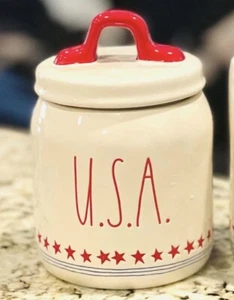 Mini bote blanco bebé Rae Dunn por USA Stars & Stripes 4 de julio patriótico NUEVO - Imagen 1 de 4