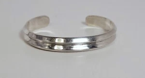 Southwestern Double Carinated Sterling Cuff Bracelet w/ arrowhead hallmark - Picture 1 of 9