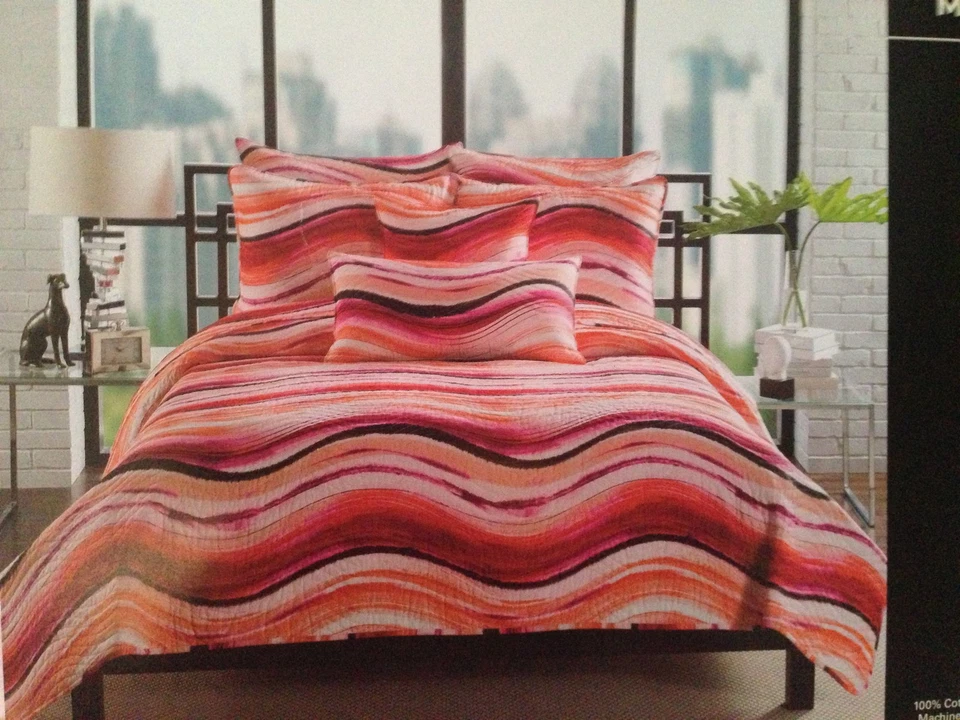 Max Studio PINK ORANGE BLACK RED TWIN QUILT SET SUNSET SUNRISE WATERCOLOR WAVES  - Image 1 of 4