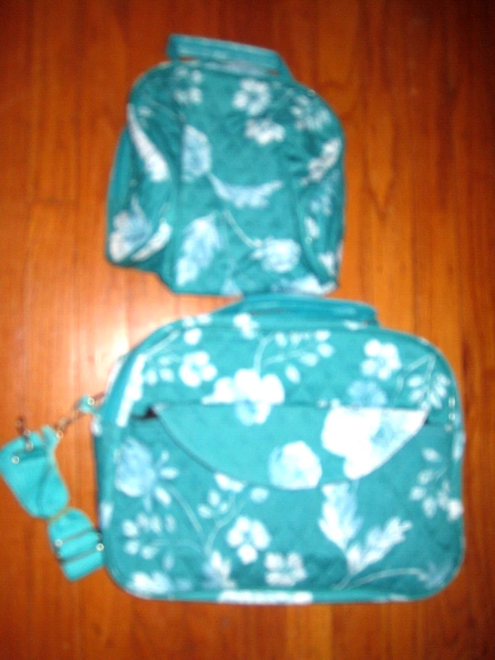 TURQUOISE w WHITE FLOWERS QUILTED WEEKENDER 2 PC SET: NWOT: VERY VERSATILE - Image 1 of 1