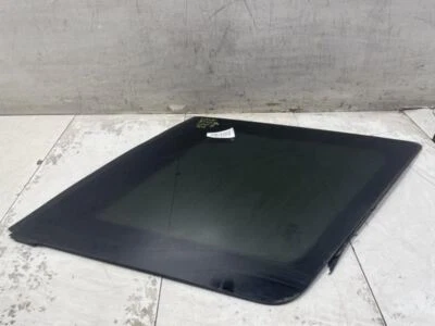 Land Rover LR2 SE 2008 cuarto de cristal trasero derecho del lado del pasajero OEM+ Foto 1 de 4