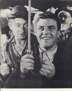 MIACLE à MILAN -1950/51 - V.de SICA - CARTOLINE de tournage - 23,5 x 29,5 cm - Picture 1 of 2