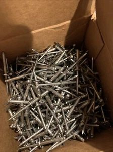 Box of 500 AB6-16A Aluminum Rivet & Mandrel 3/16” Diameter - Picture 1 of 2