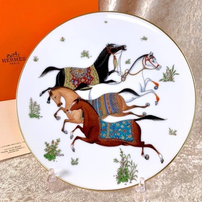 Hermes Paris Cheval d'Orient Dessertteller 22 cm Porzellan Geschirr mit Etui - Bild 1 von 4