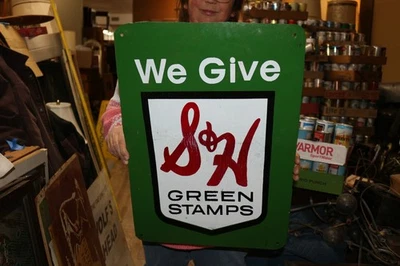 Винтажные зеленые сберегательные марки We Give S&H на заправочной станции металлический знак 22 дюйма - Изображение 1 из 2