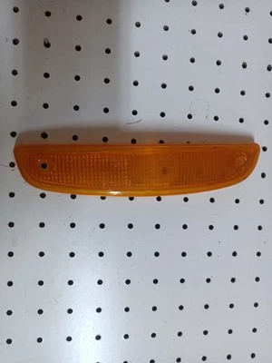 Trasparente Anteriore Dx Renault Twingo I Serie - Immagine 1 di 3