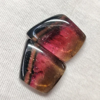 21.2 CTS MATCHING PAIR 100% Natural Unheated Bio Colour Tourmaline Cabochon Gems - Image 1 of 4