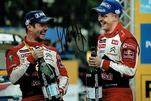 Mikko Hirvonen Signed Autograph 12x8 Photo with Sébastien Loeb + COA WRC - Picture 1 of 1