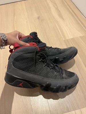 Jordan 9 Retro Carbón 2010 Foto 1 de 4