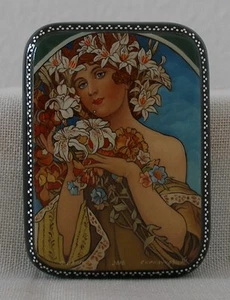 Lackkunst! Miniaturmalerei, Lackdose. Das Mädchen von Alfons Mucha! HANDGEMALT - Bild 1 von 5