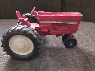 Vintage Ertl Toys International Harvester Farmall 966 Tractor White Wheels  - Image 1 of 4