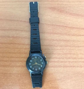 Casio Illuminator 1373 LQ-140 Unisex (Cambiare Pila e Cinturino) - Foto 1 di 1