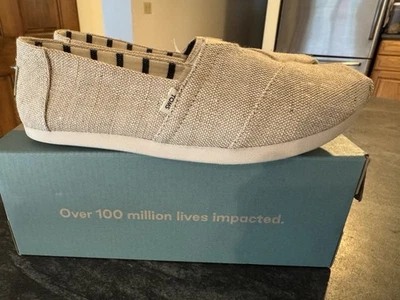 Women’s NIB $50 TOMS Alpargata Natural Heritage Canvas Slip-ons 6 - Image 1 of 4